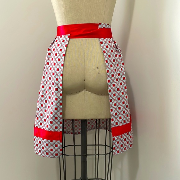 Apron - Picture 5 of 5